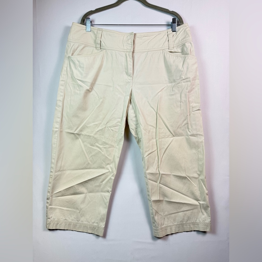 🛍️CAbi Women Cream Cotton‎ Blend Cropped Pant sz 12 Pinstriped Casual Bermuda